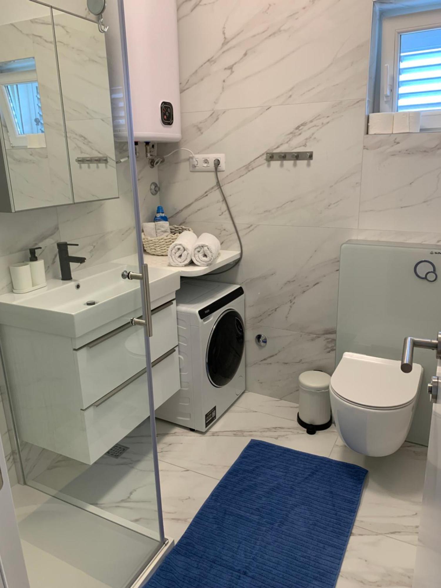 Deluxe Suites Anna Vodice Luaran gambar